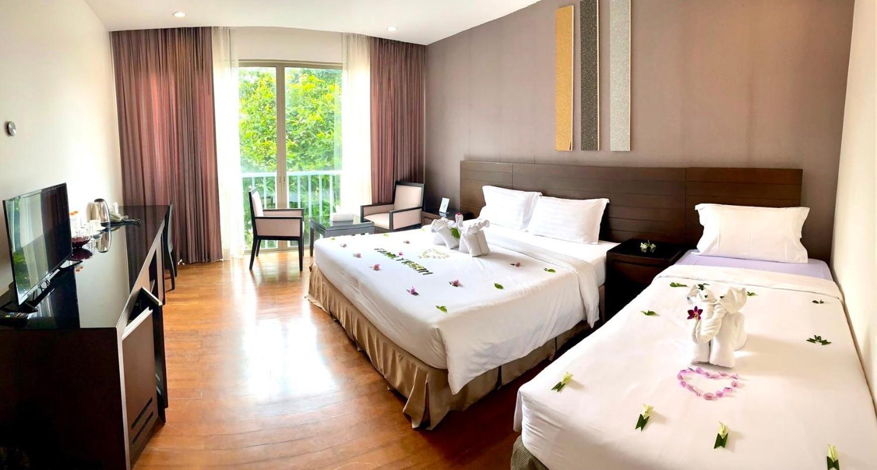 G1 Touch Blue Sky Hotel Kamala Beach Eksteriør billede